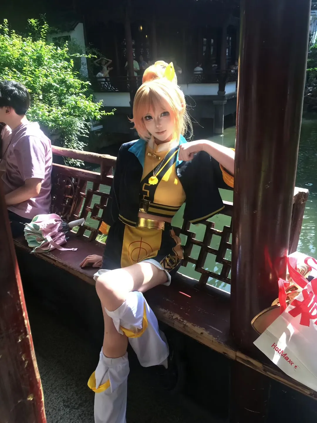 【姬小滿cos】王者榮耀少女闖入古典園林，一次難忘的互勉外景記錄 - 第 1 張
