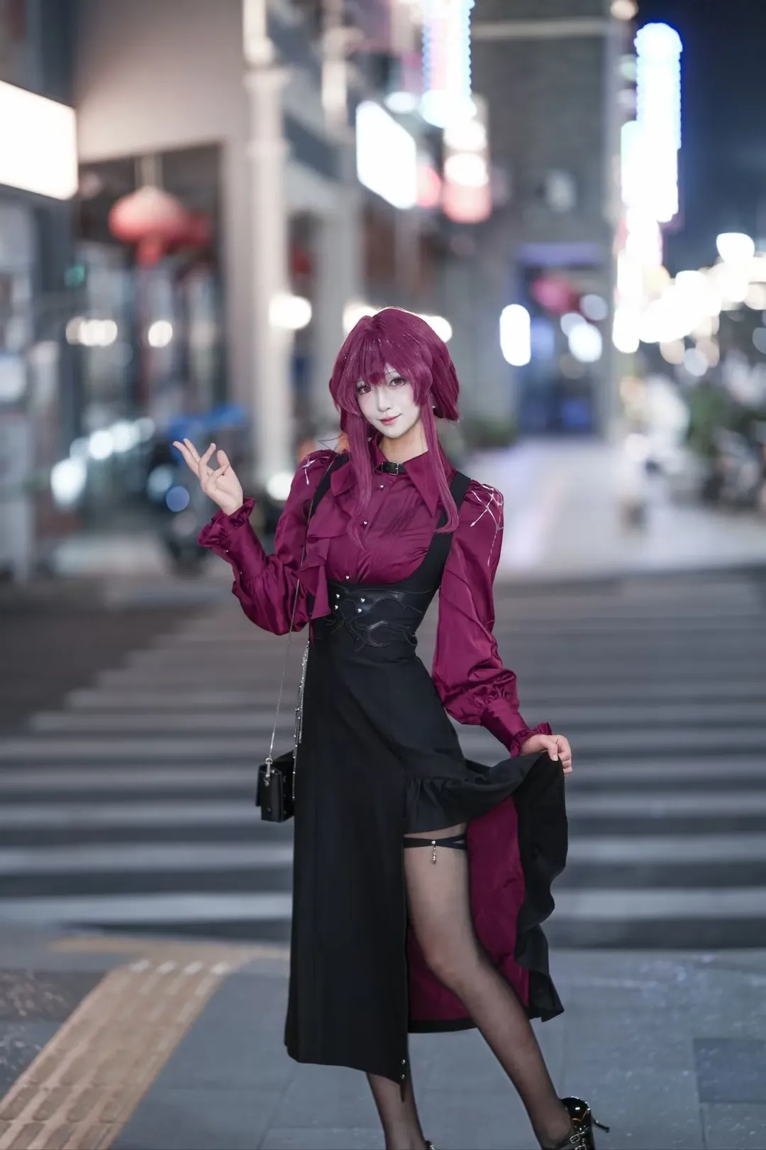 【卡芙卡cos】崩壞星穹鐵道夜街私服氛圍感 - 第 1 張