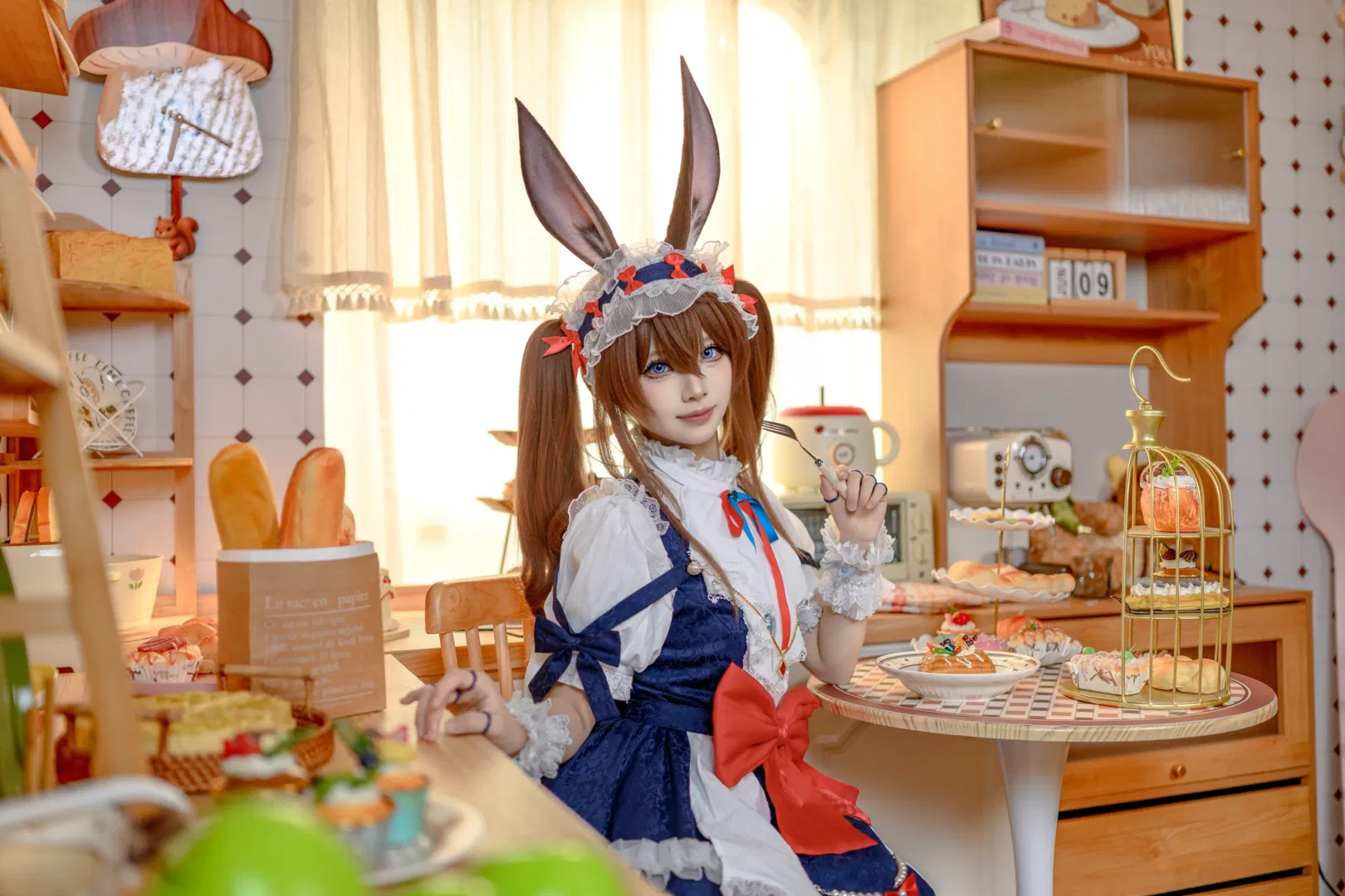 【阿米婭cos】明日方舟兔耳女僕的烘焙廚房日記 - 第 3 張