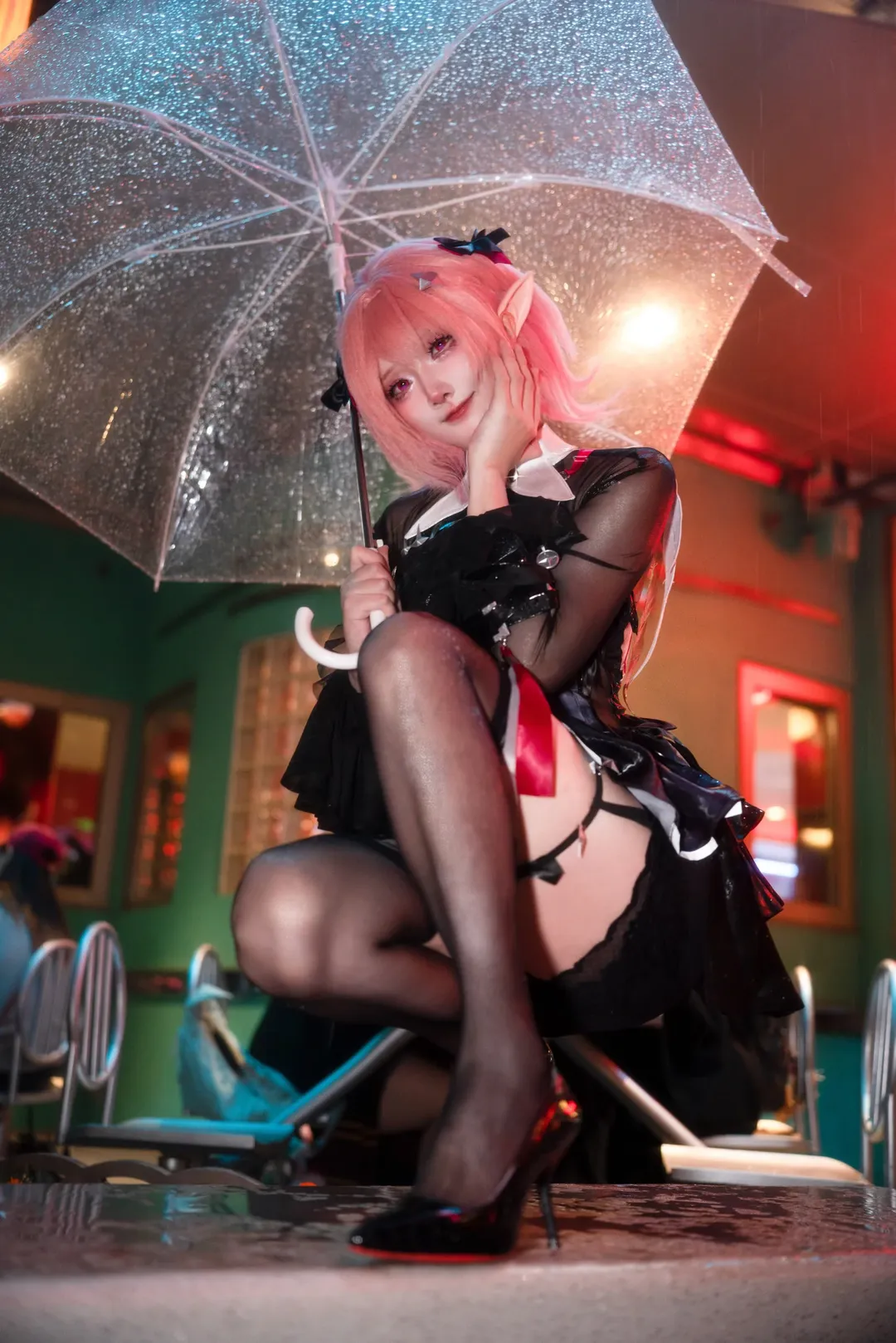 【蕾米埃尔cos】绝区零雨夜里的黑色天使 - 第 2 张