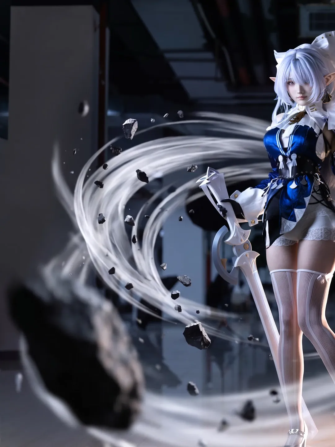 【維琳娜cos】絕區零維琳娜的茶會準備，白絲與長槍的戰鬥姿態 - 第 1 張