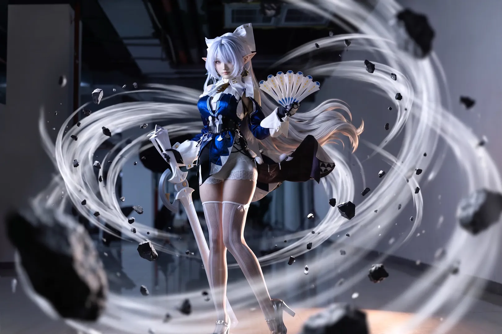 【維琳娜cos】絕區零維琳娜的茶會準備，白絲與長槍的戰鬥姿態 - 第 3 張