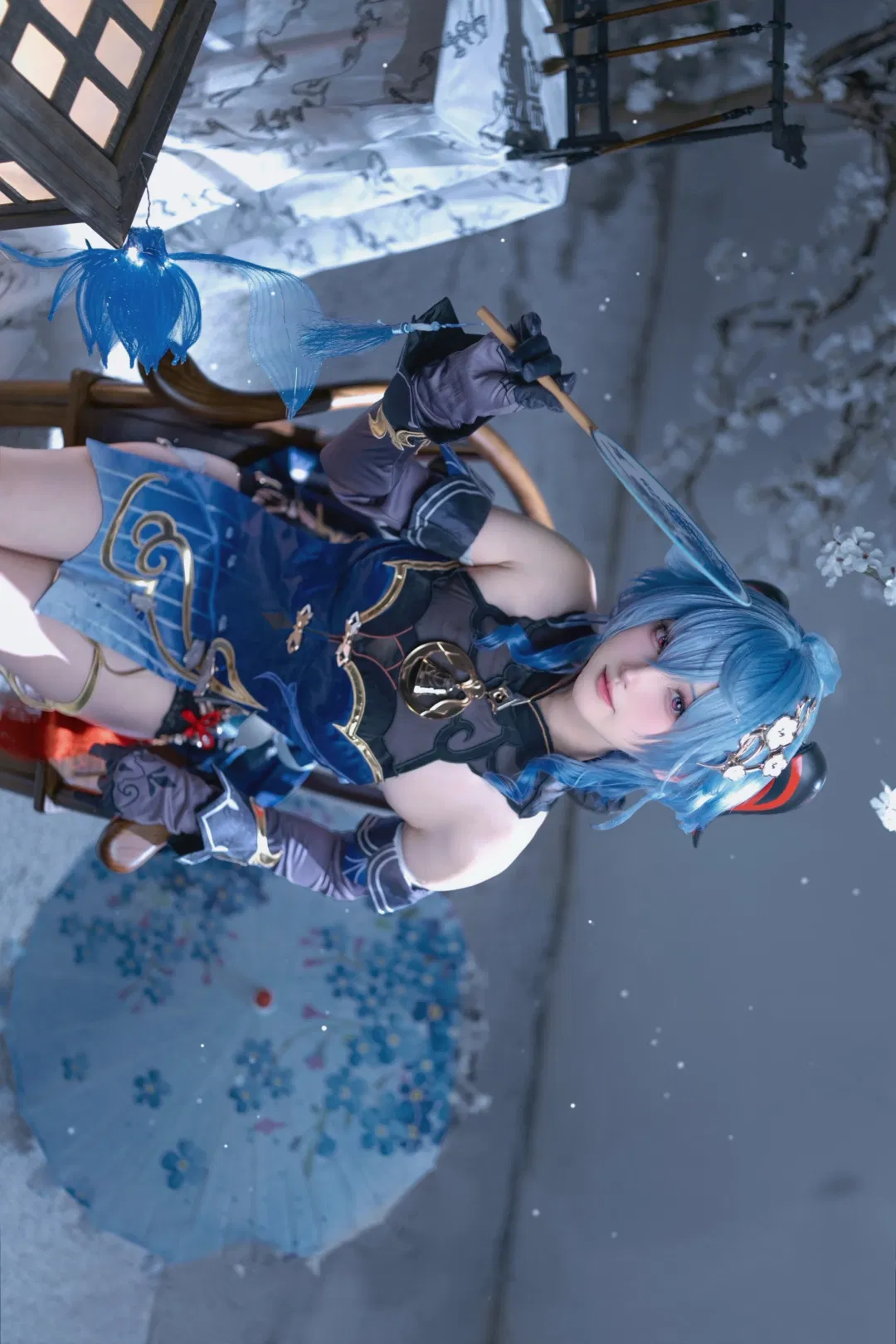 【甘雨cos】原神海灯节雪景下的蓝发少女 - 第 5 张