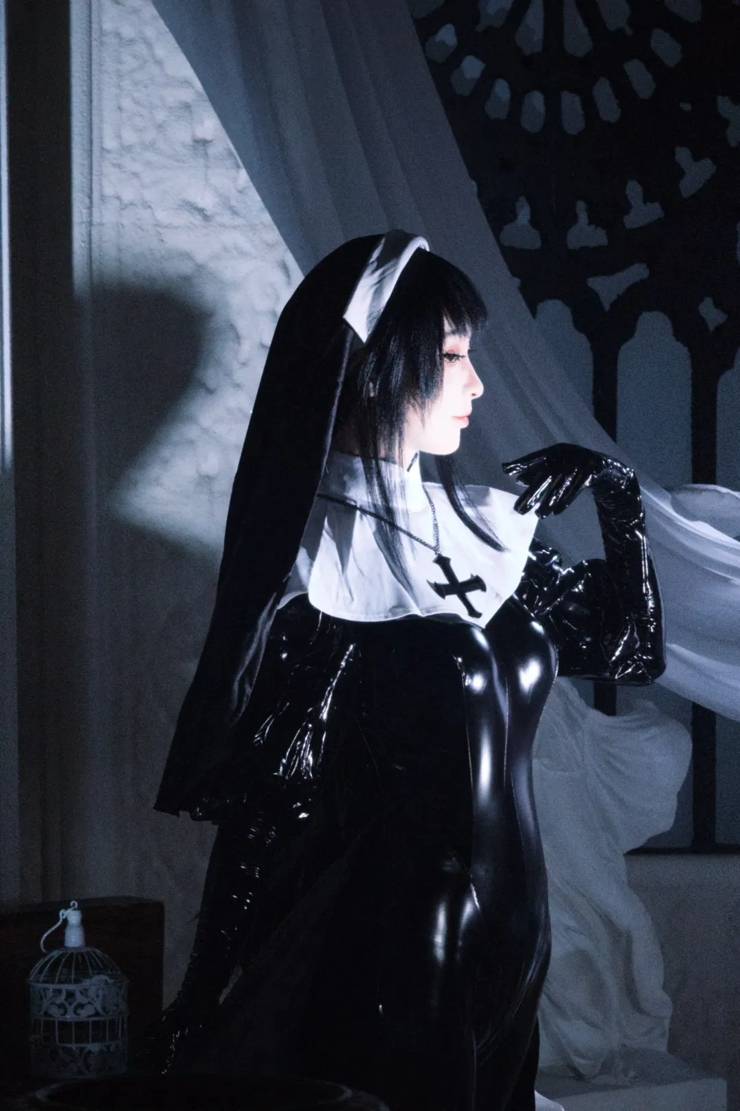 皮衣修女cosplay分享 这次终于不勒了 - 第 1 张