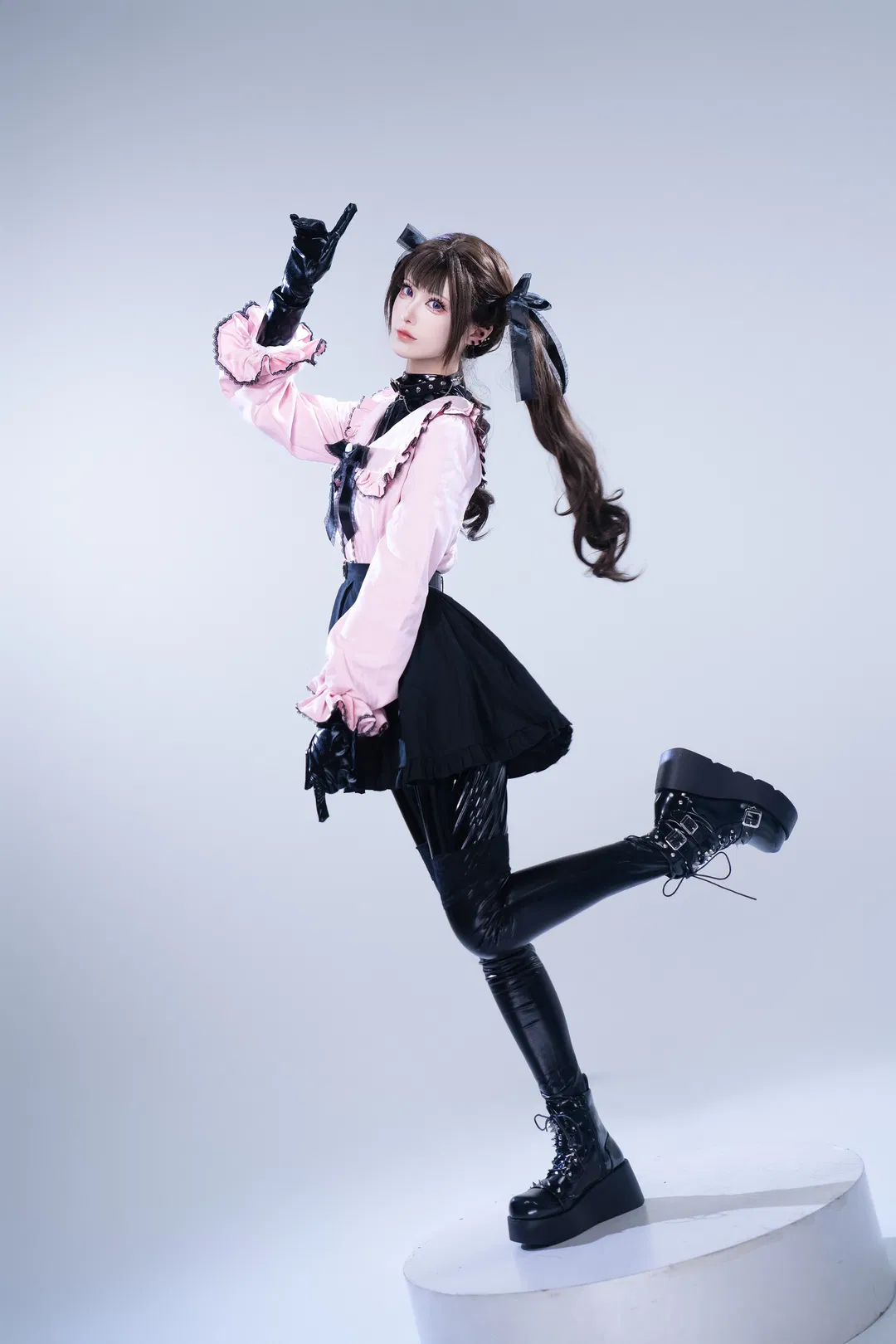 【黑川美羽cos】黑皮衣与蕾系风格的碰撞 - 第 3 张