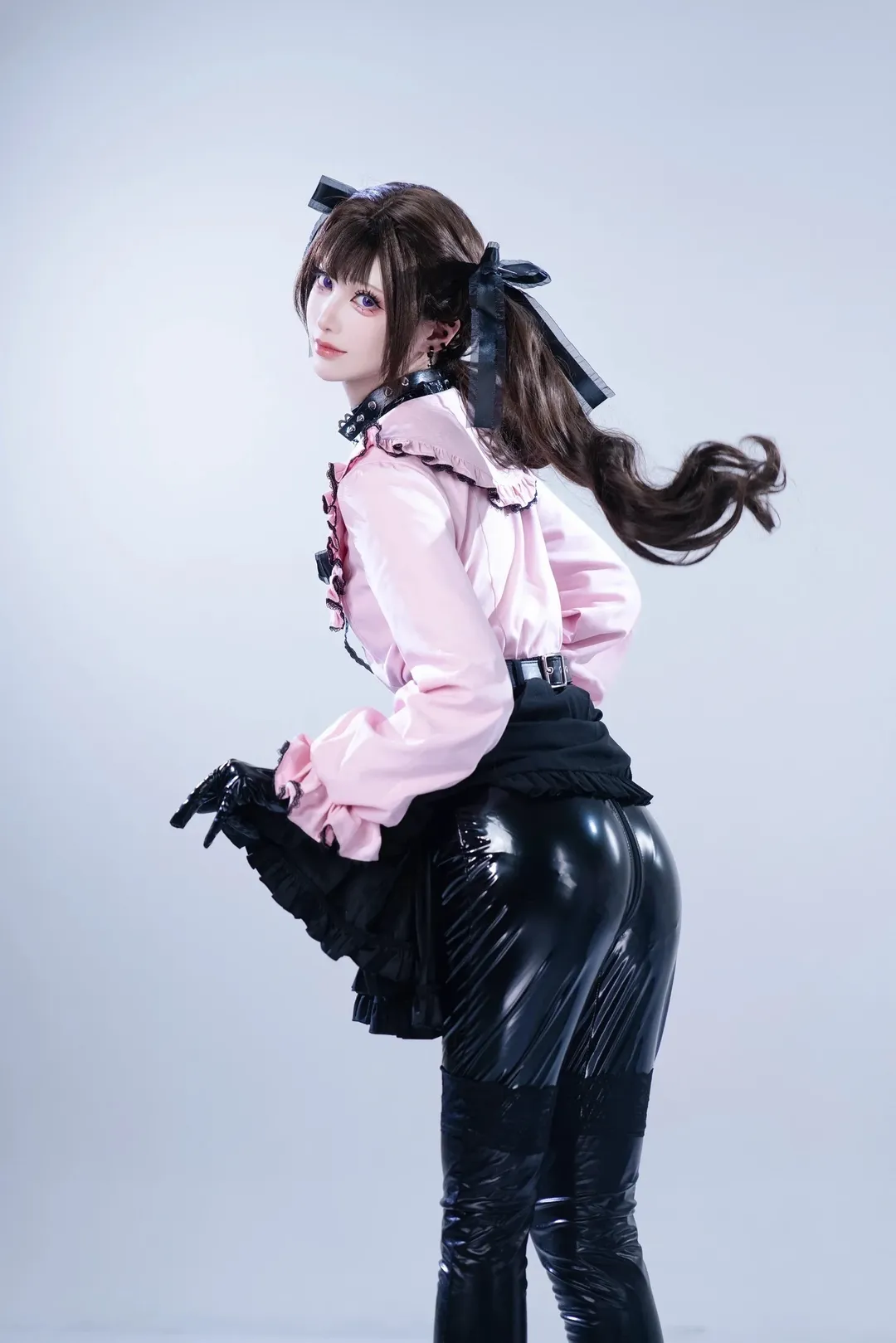 【黑川美羽cos】最小S碼的膠衣大貨，大腿褶皺到底怎麼救 - 第 1 張