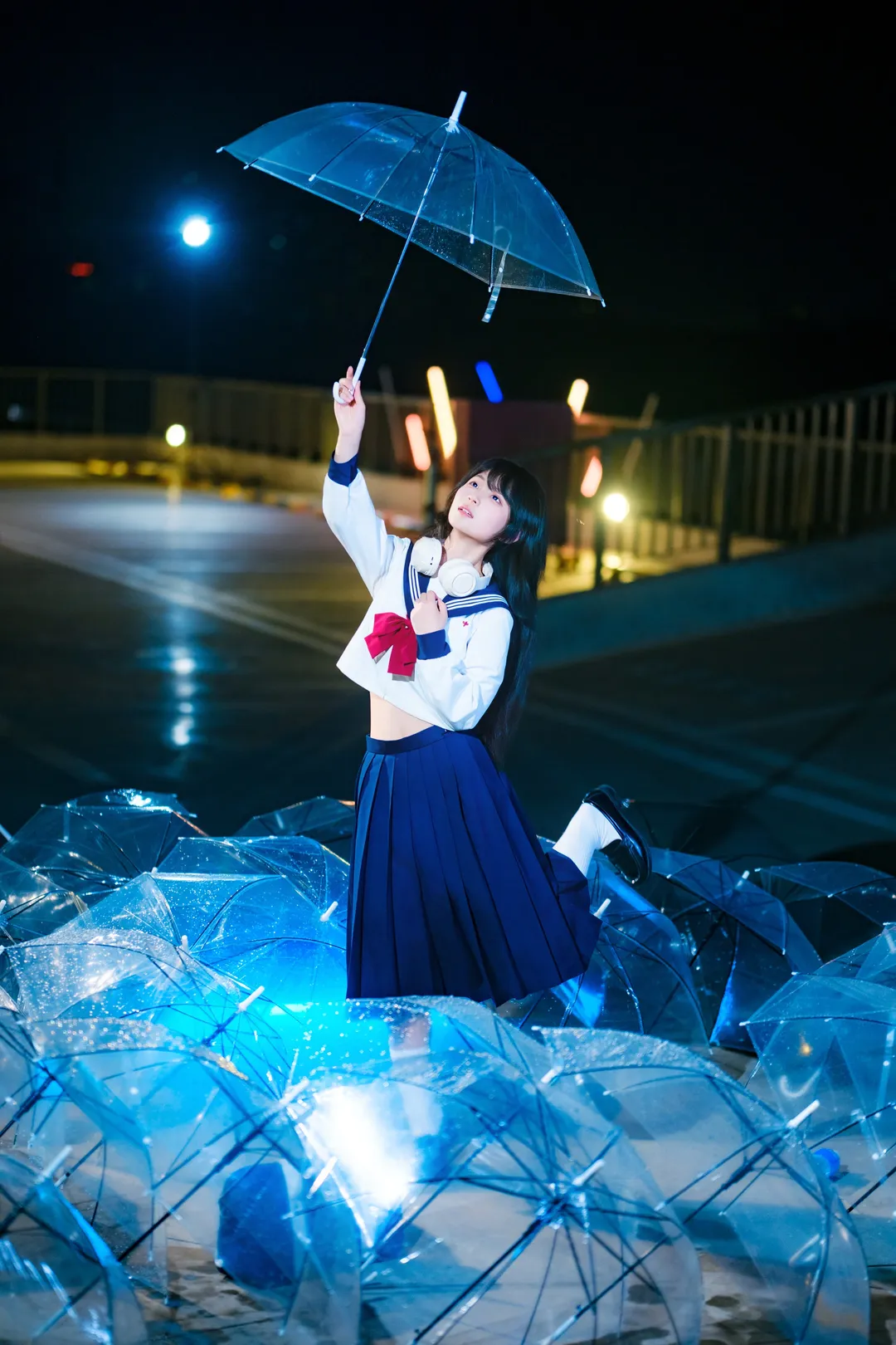 雨夜天台的水手服情绪风写真 - 第 13 张