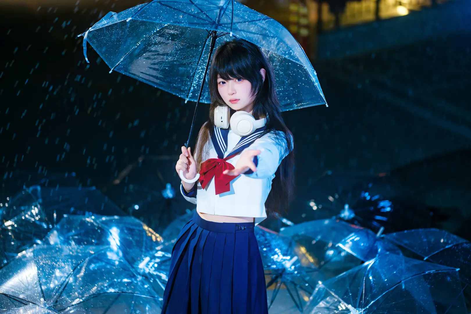 雨夜天台的水手服情绪风写真 - 第 4 张