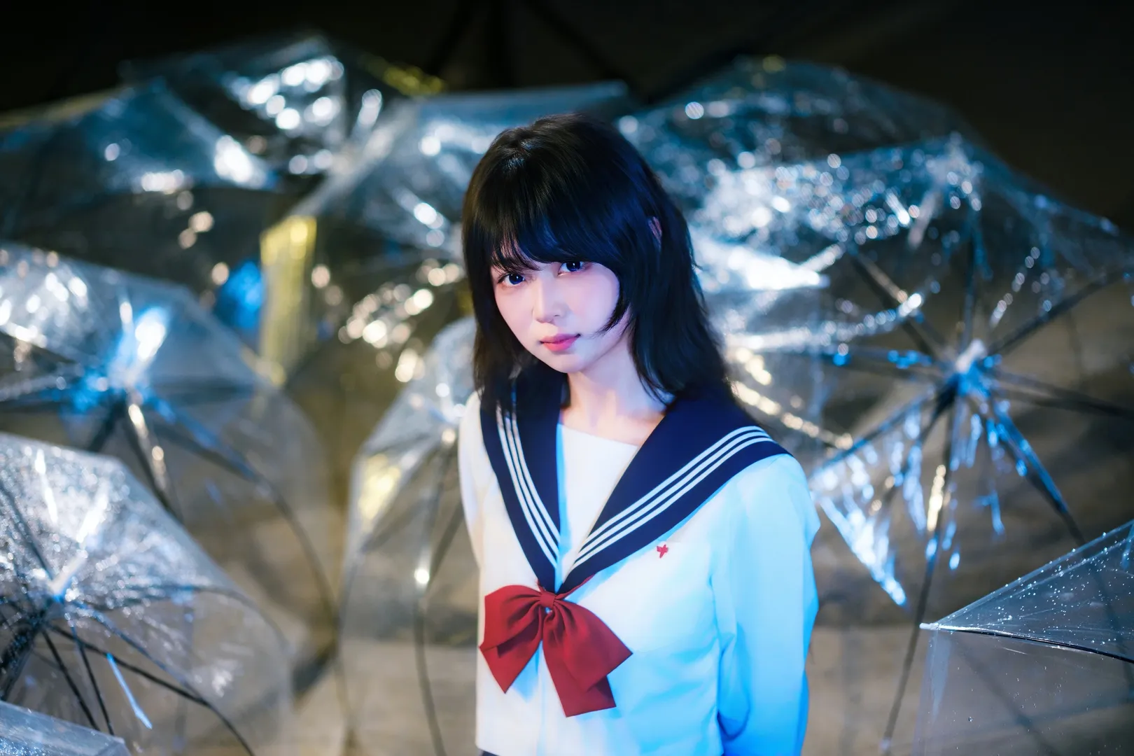 雨夜天台的水手服情绪风写真 - 第 5 张