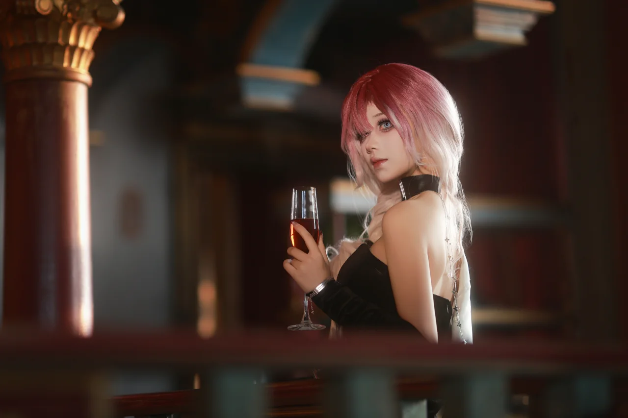 【瑟琳cos】无期迷途夜华如昼，光影下的暗调美学 - 第 7 张
