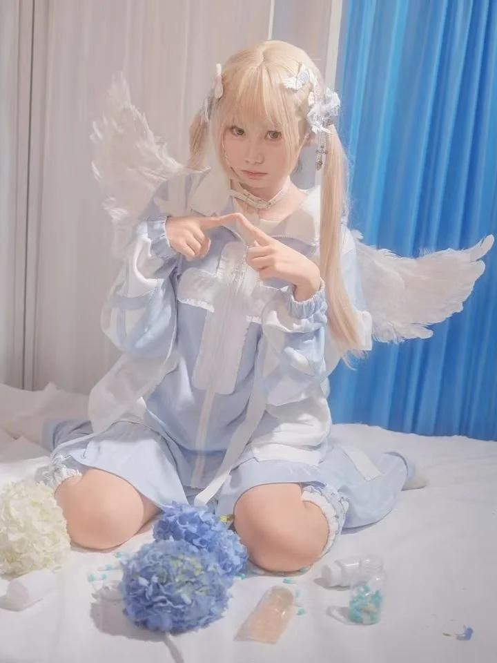 蓝色小天使病房写真，富士XH2S水色氛围感拍摄 - 第 1 张