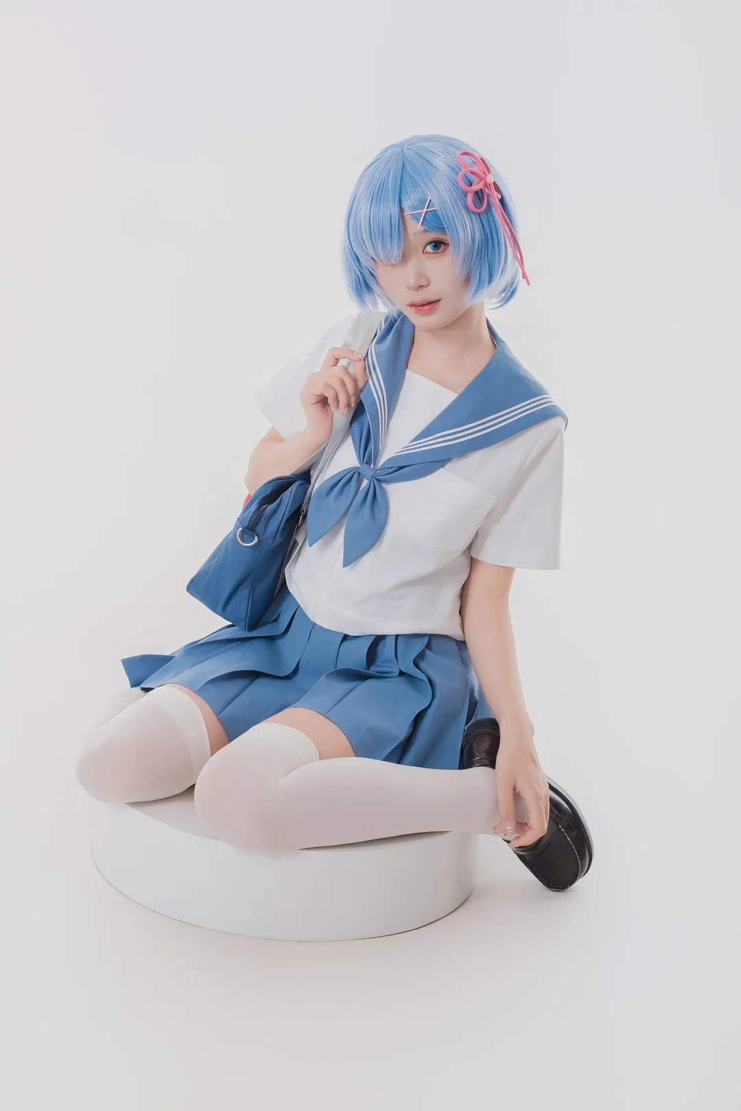 【蕾姆cos】蓝色JK水手服的白棚拍摄记录 - 第 1 张