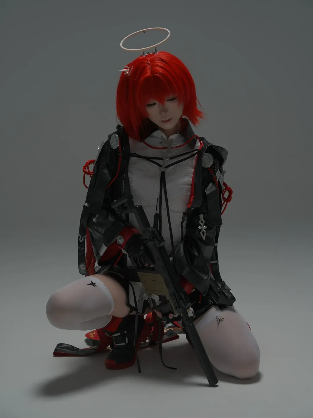 【新約能天使cos】戰術風白絲與紅髮的棚拍質感 - 第 1 張