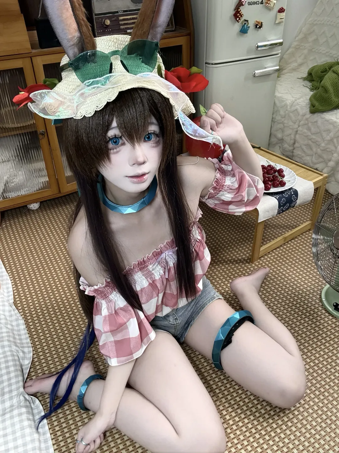 【阿米娅cos】火蓝之心，房间里的夏日兔兔 - 第 3 张