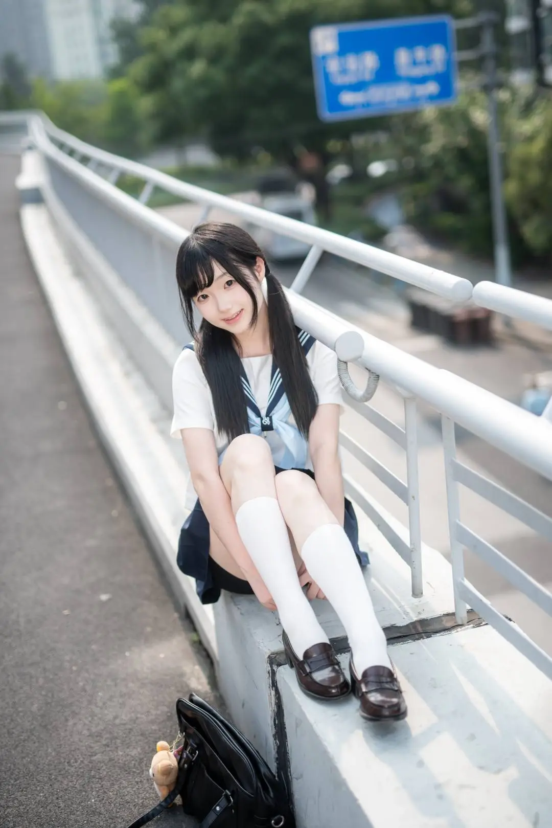 上海的盛夏，日系JK水手服街头写真 - 第 1 张