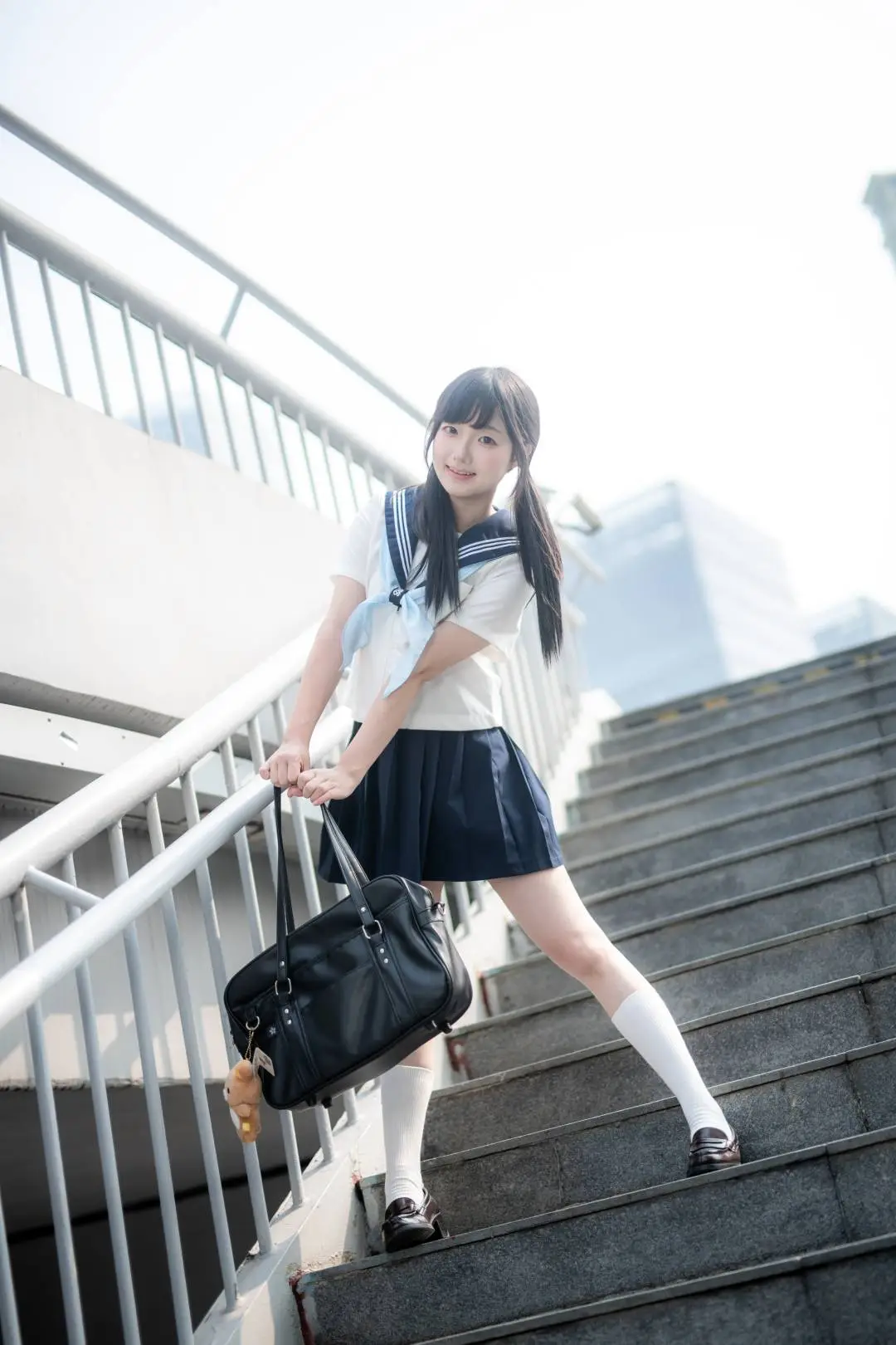 上海的盛夏，日系JK水手服街头写真 - 第 9 张