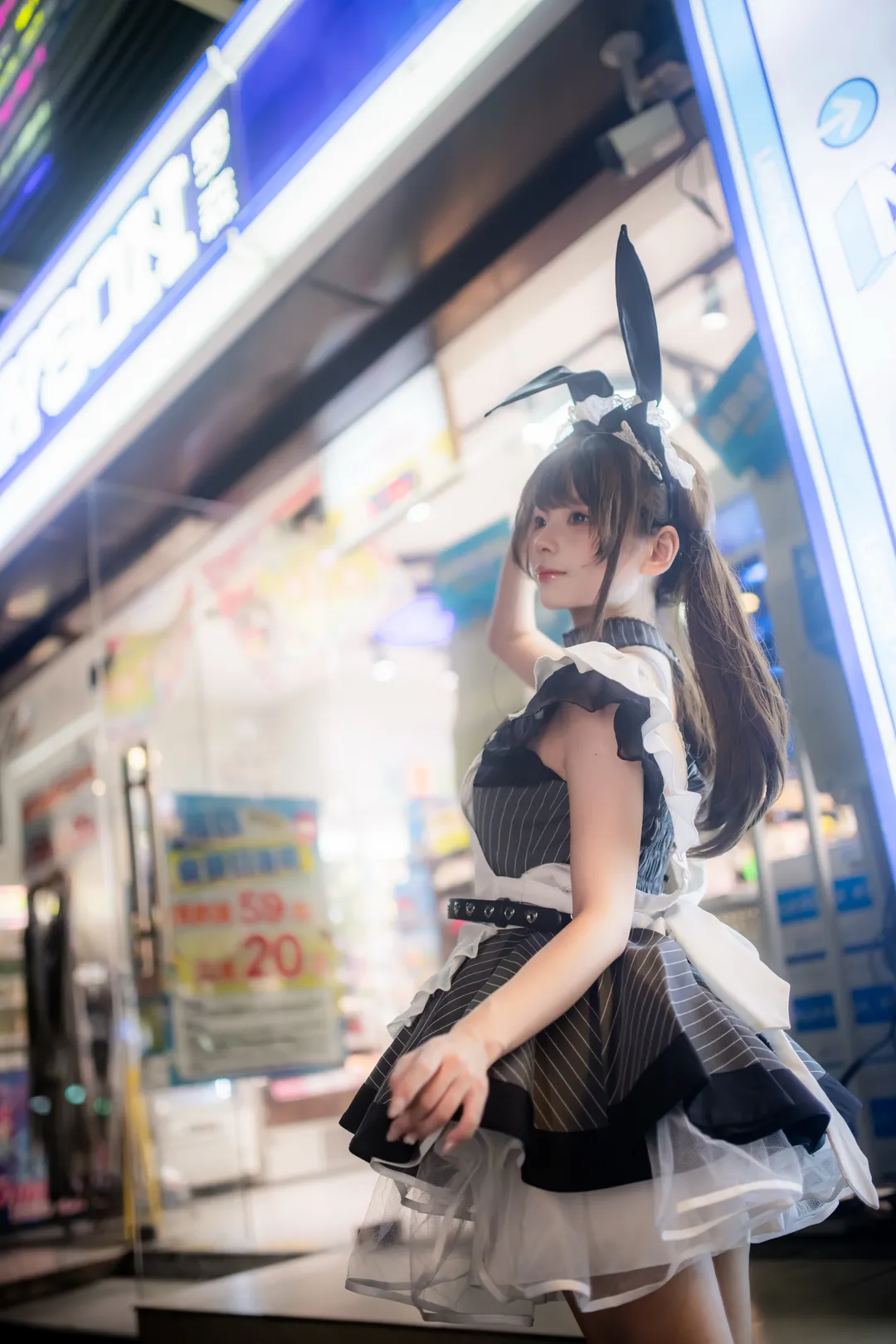 夜景零打光的日系女僕裝扮街拍 - 第 7 張