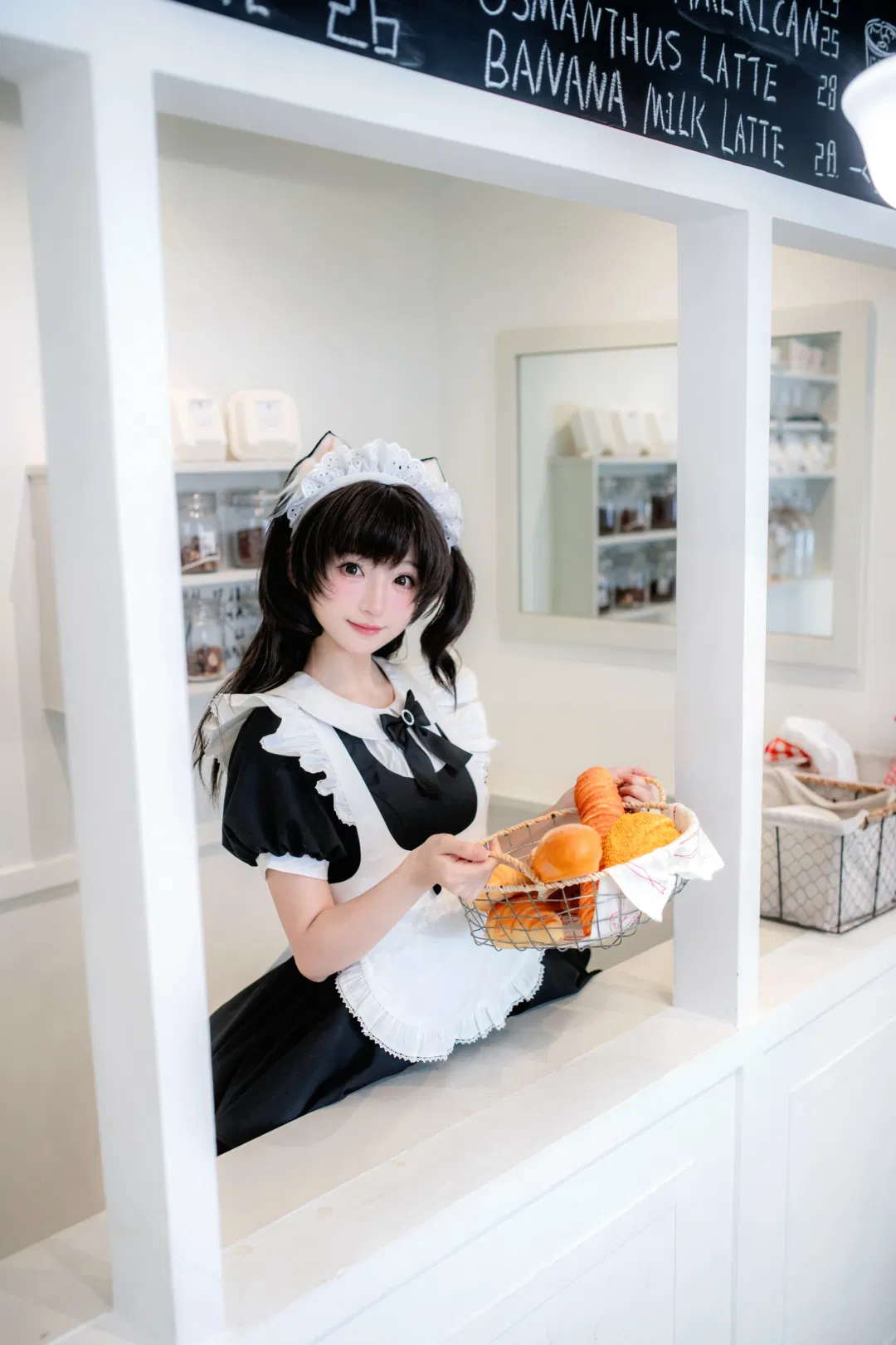 日系女仆装写真 重庆烘焙坊里的白丝日常 - 第 1 张