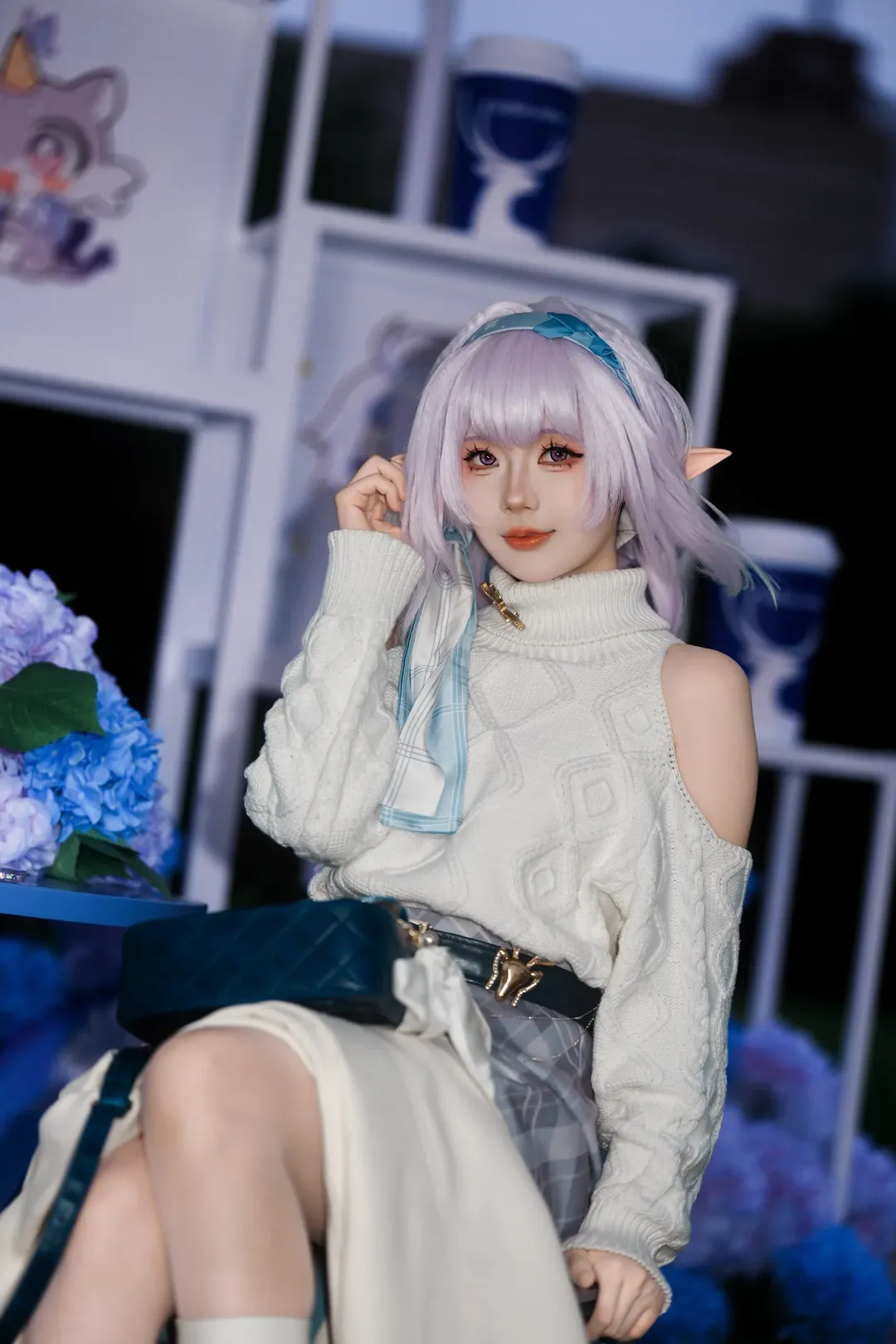 【遐蝶cos】藍調花海里的溫婉純真，夜景下的遐蝶時光 - 第 2 張