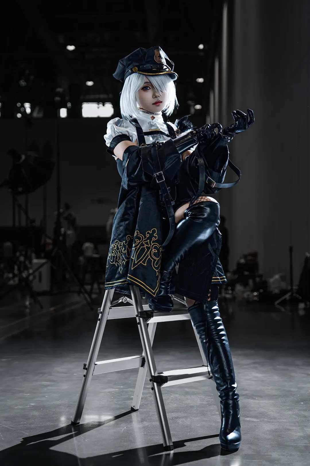 【2B cos】尼尔机械纪元同人执行官，漫展场照返图 - 第 3 张