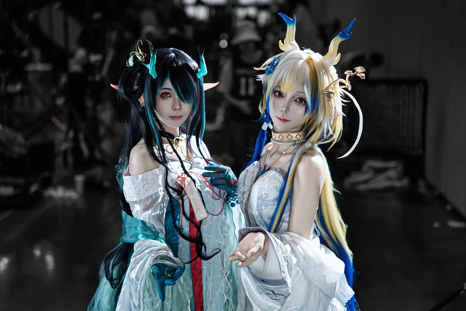 【黍cos】明日方舟双人场照，黍与夕的唯美同框 - 第 2 张