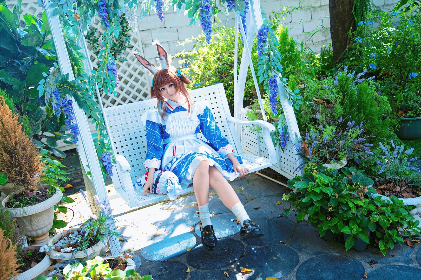 【阿米娅cos】明日方舟向日葵花园里的秋千少女 - 第 5 张