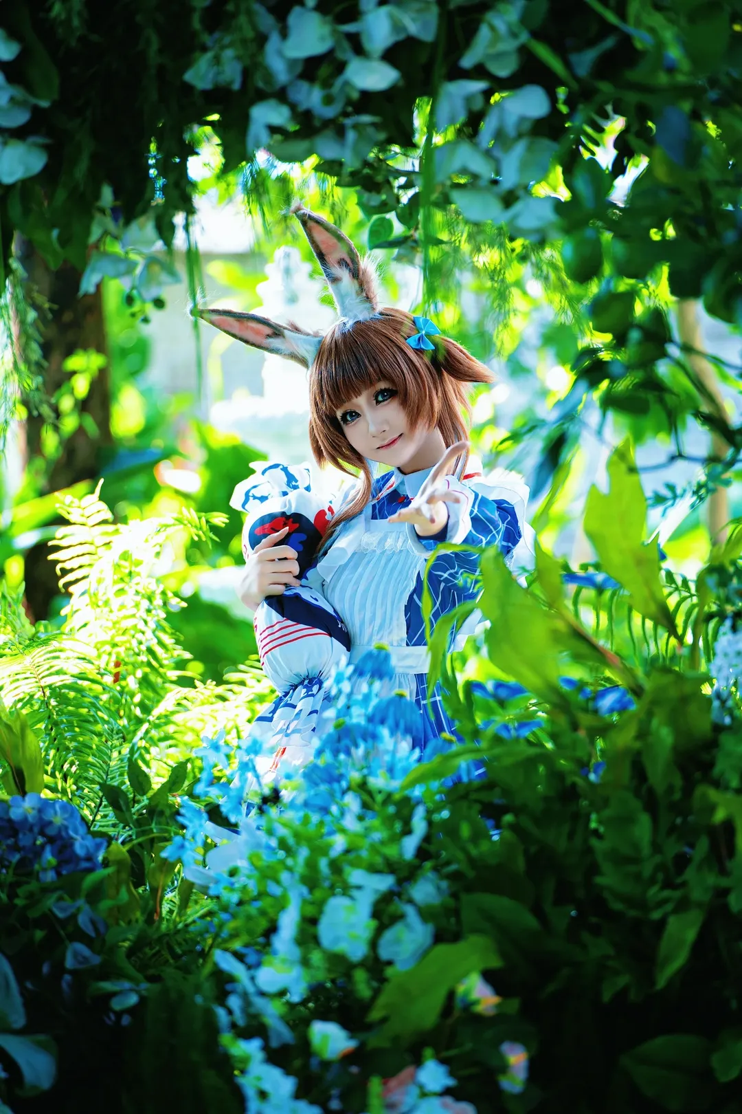 【阿米婭cos】在綠意盎然的花園裡記錄阿米婭的日常 - 第 2 張