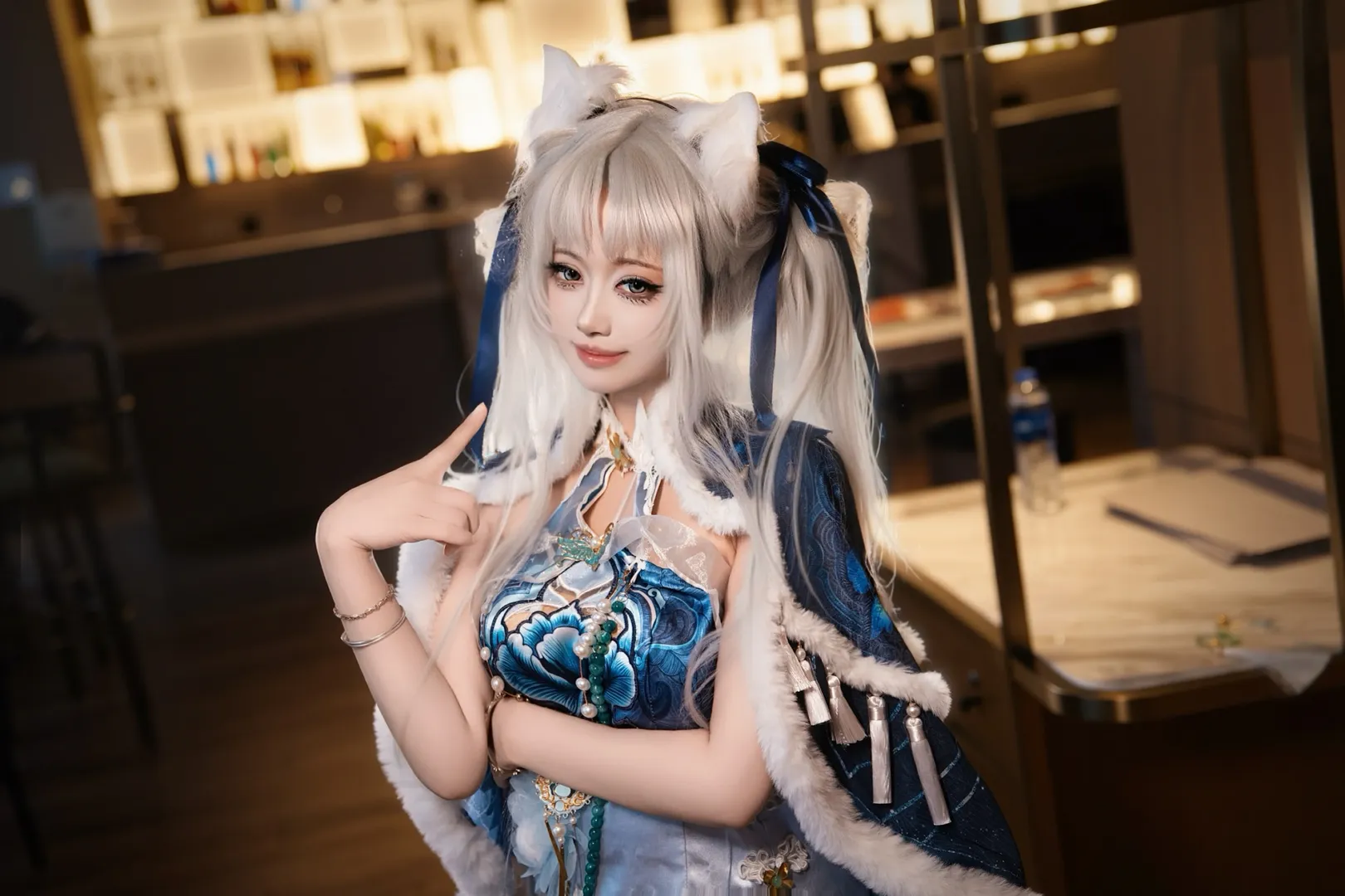 【顧清寒cos】永劫無間藍白毛絨披肩場照返圖 - 第 1 張