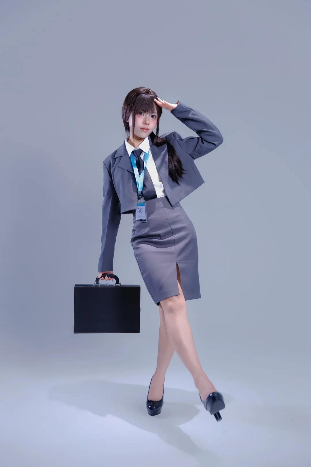 【sensei cos】蔚蓝档案女老师，这套职场制服有点飒 - 第 2 张