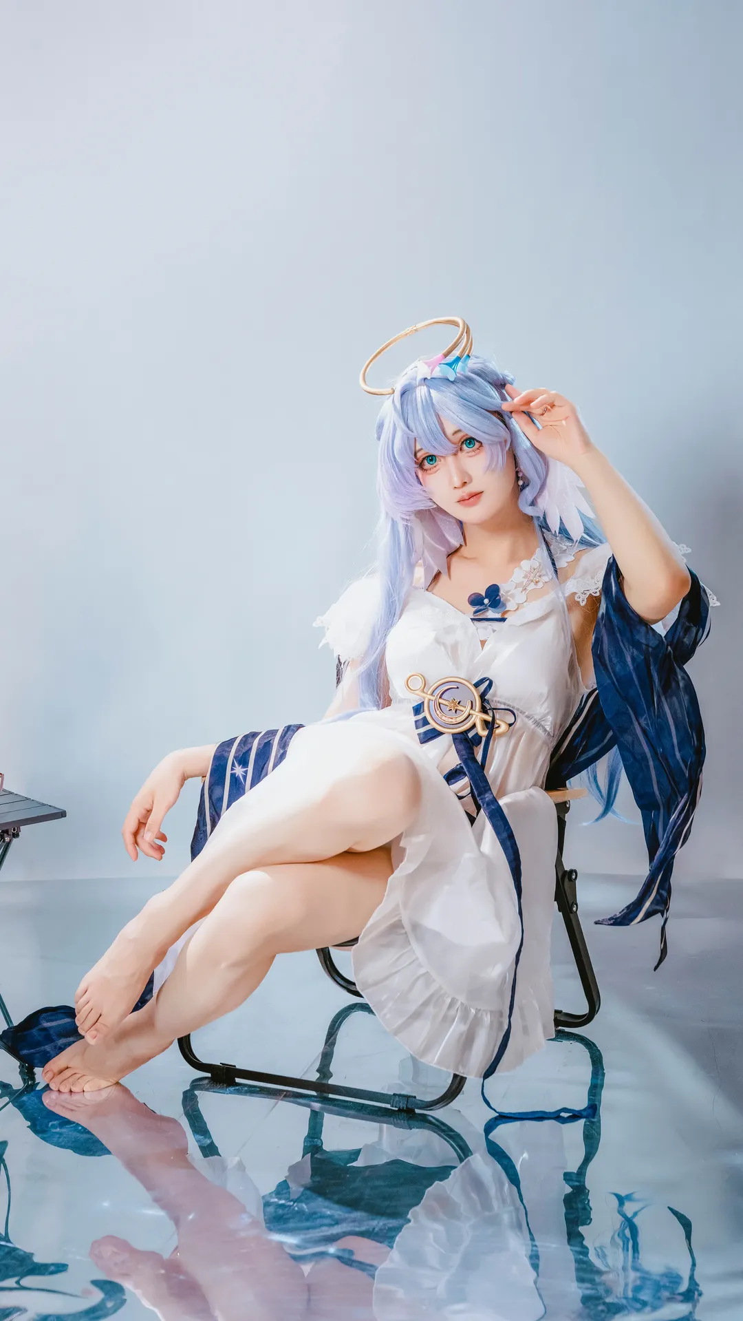 【知更鸟cos】崩坏星穹铁道角色在摄影棚水波纹前的通透感 - 第 2 张