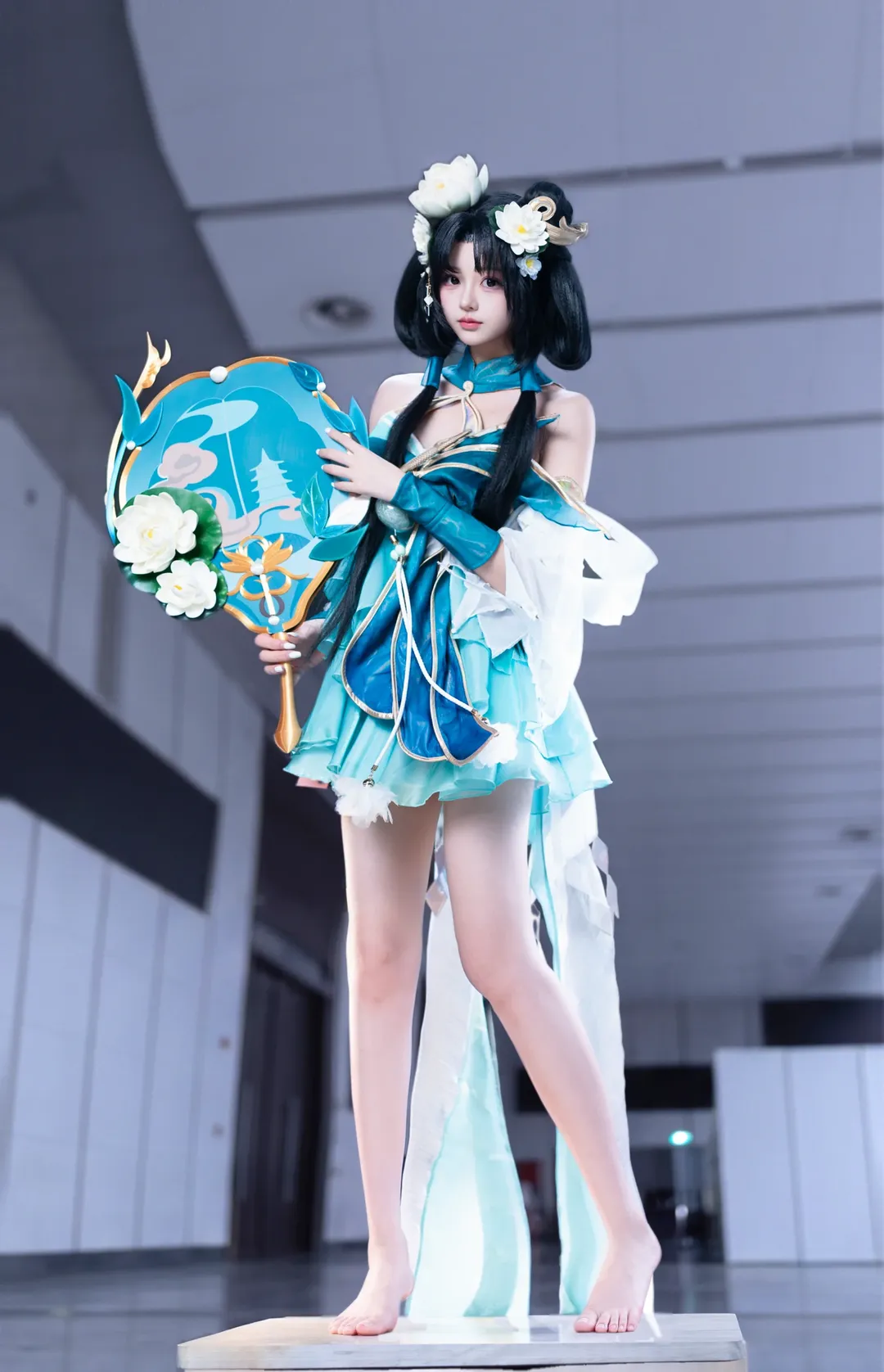 【小乔青蛇cos】王者荣耀小乔青蛇造型，手持团扇的灵动少女 - 第 1 张