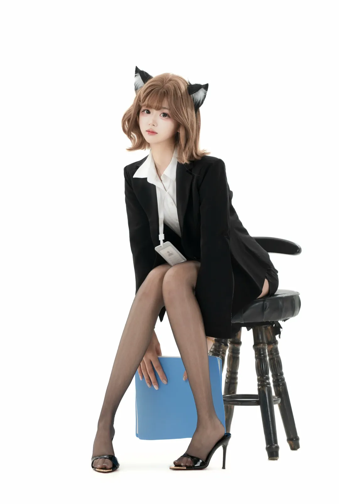 青岛白棚拍日系OL制服，黑丝高跟的职场风尝试 - 第 4 张