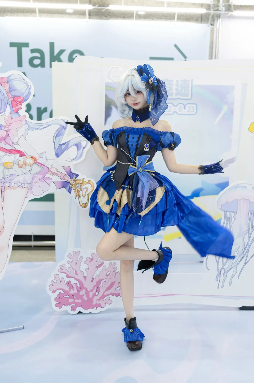 【芙宁娜cos】在青岛拍摄原神角色的海洋风蓝裙 - 第 1 张