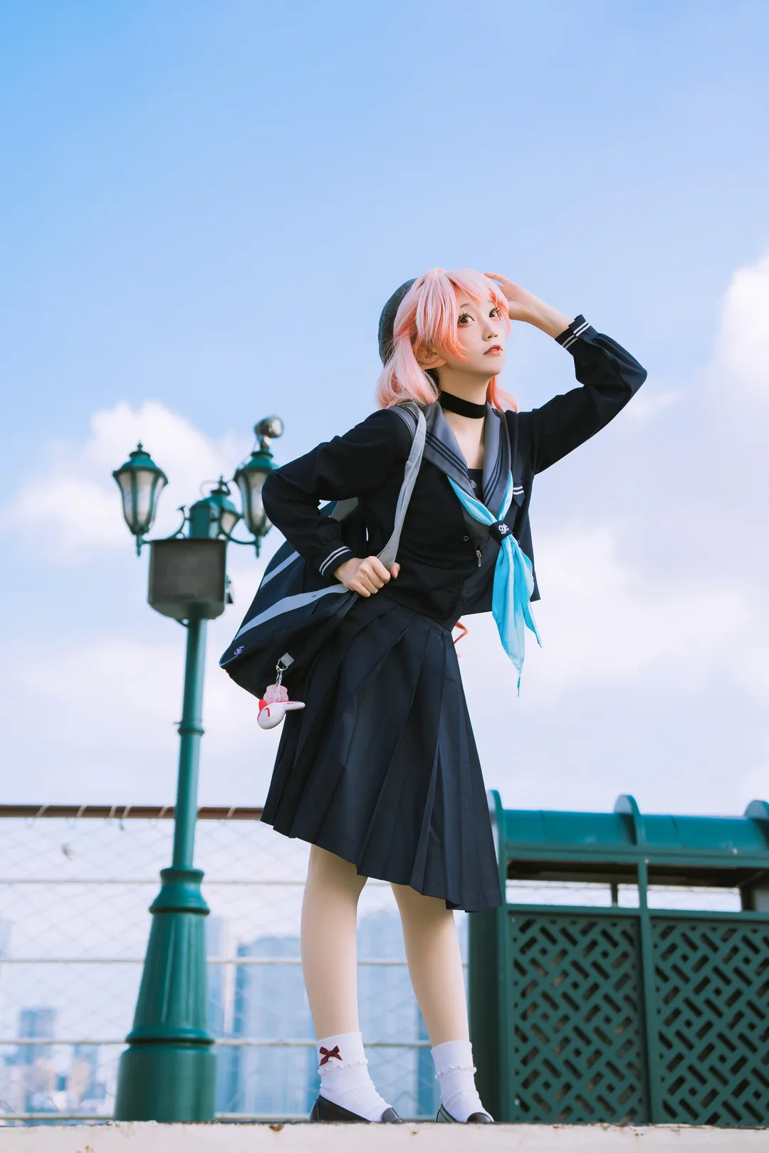 【明日方舟遙cos】江風裡的水手服小偶像 - 第 1 張