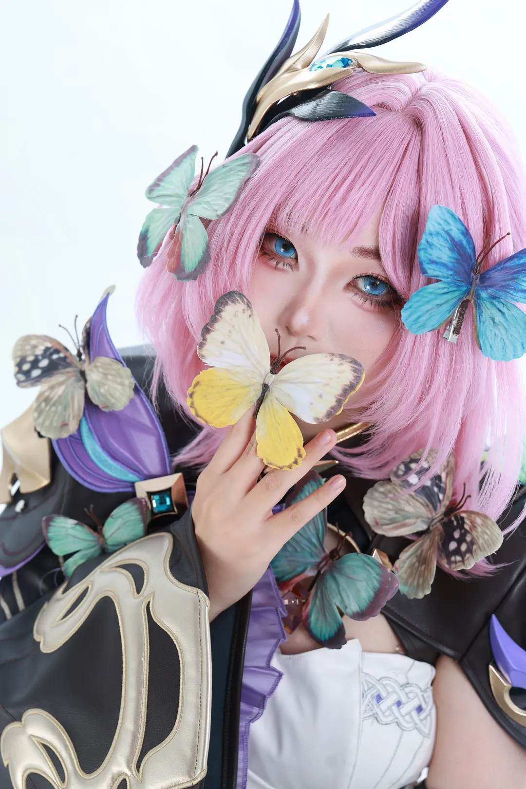 【爱莉希雅cos】崩坏3 粉色妖精与蝴蝶的梦幻同框 - 第 3 张
