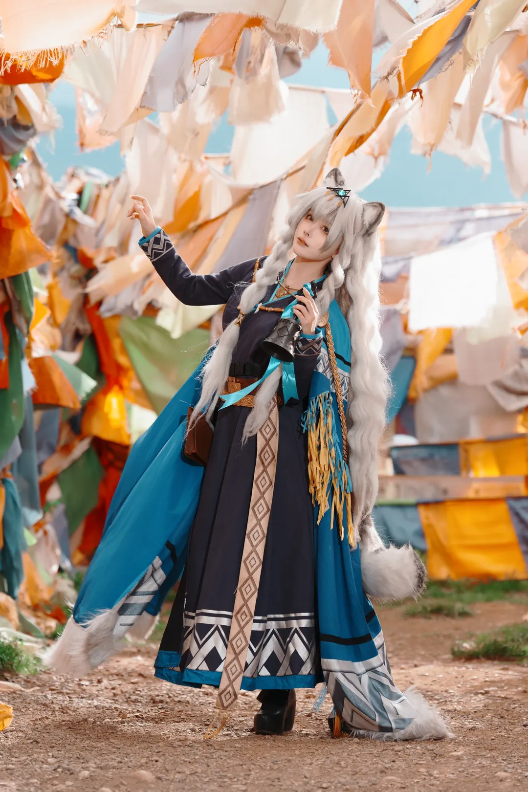 【初雪cos】明日方舟少女祈祷，直出滤镜下的异域风情 - 第 2 张