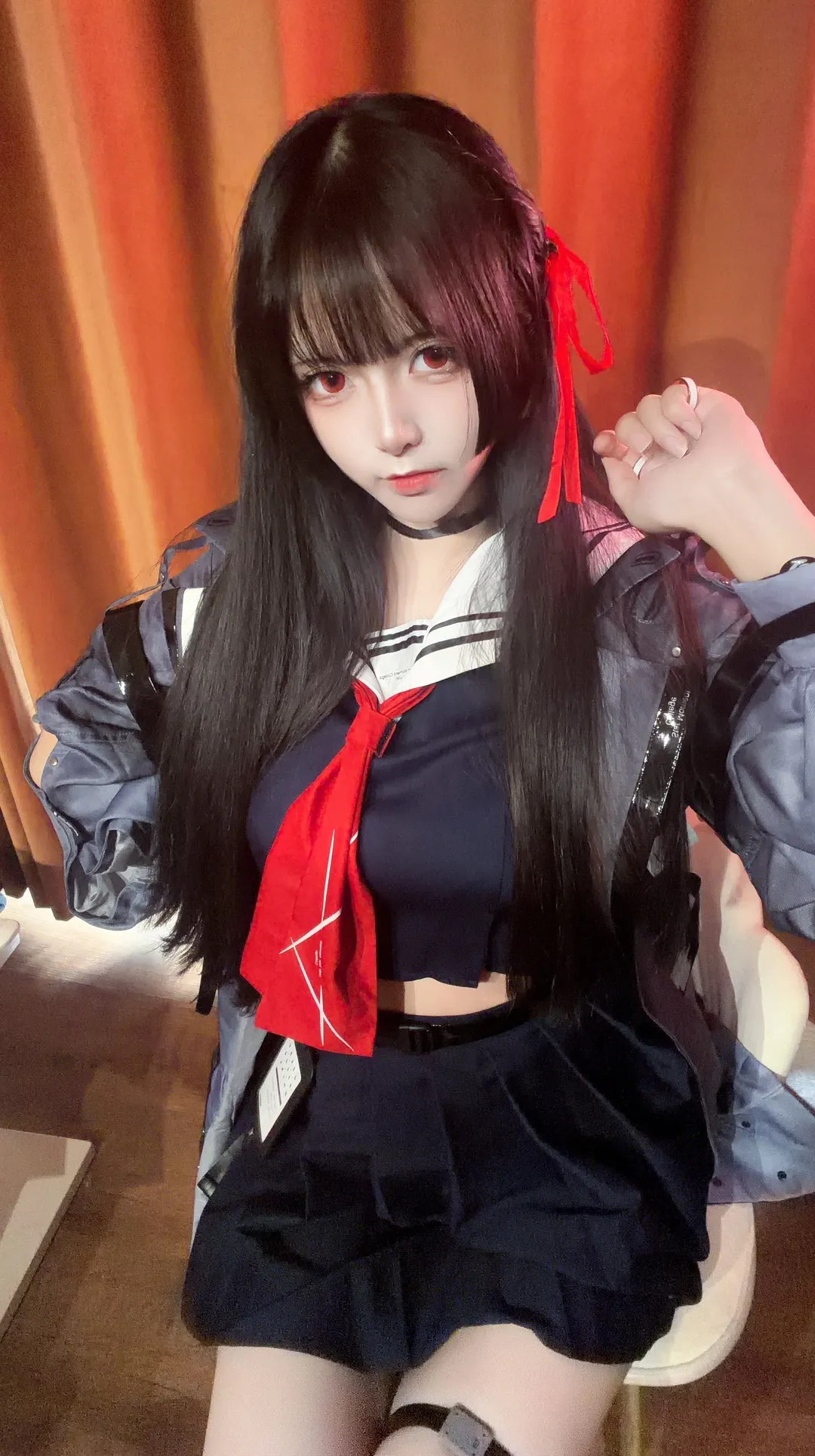 【千咲cos】真发挑战鸣潮朽叶千咲，红黑配色简直完美契合 - 第 4 张