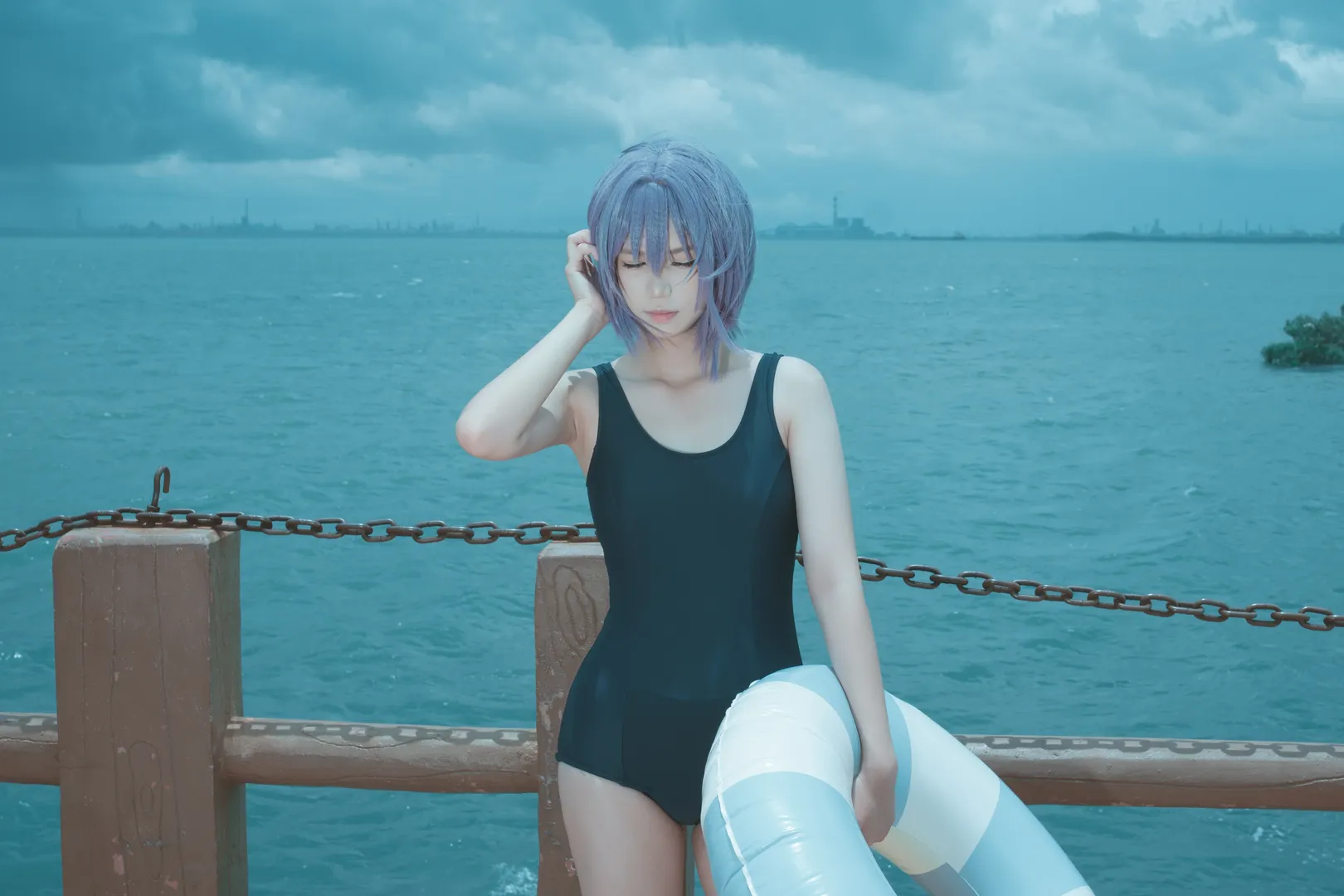 【凉宫春日与长门有希cos】海边私设泳装，凉宫春日的忧郁中不一样的夏日午后 - 第 4 张