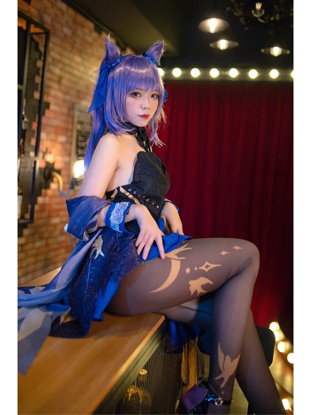 【刻晴cos】原神刻晴化身霓裾翩躚的酒吧微醺夜 - 第 5 張