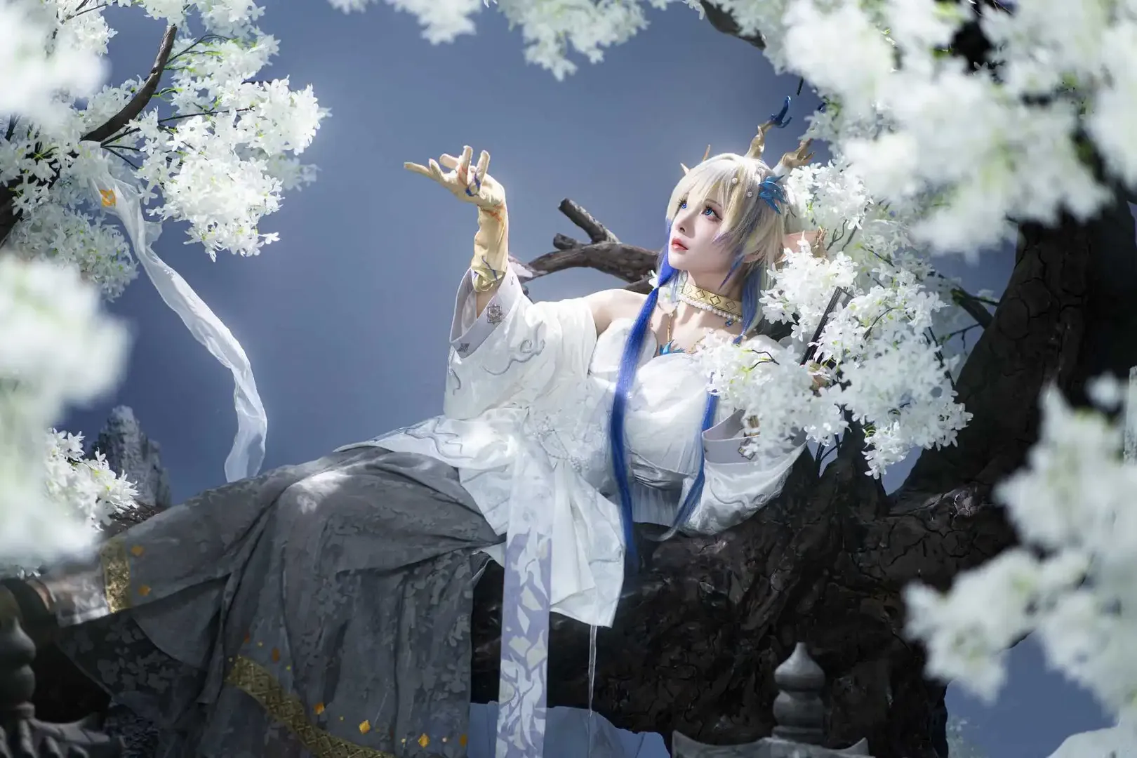 【黍cos】明日方舟音律聯覺，白花樹下的清冷仙子
