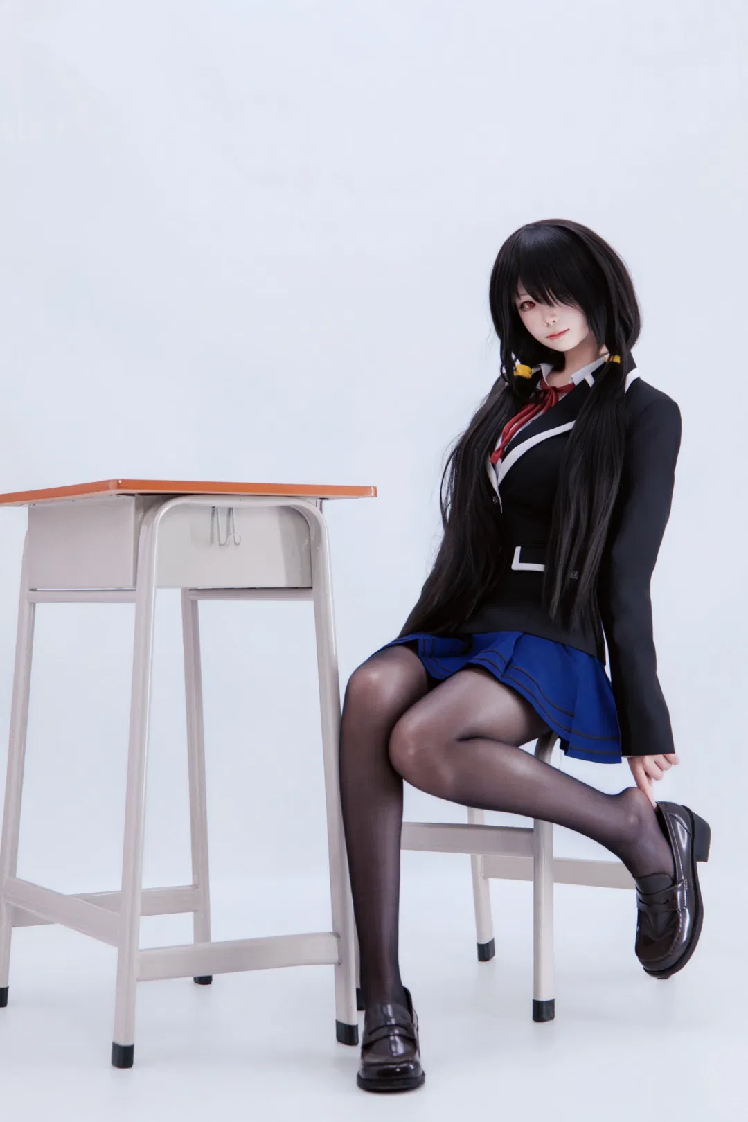 时崎狂三cos，经典校园制服与黑丝棚拍 - 第 7 张