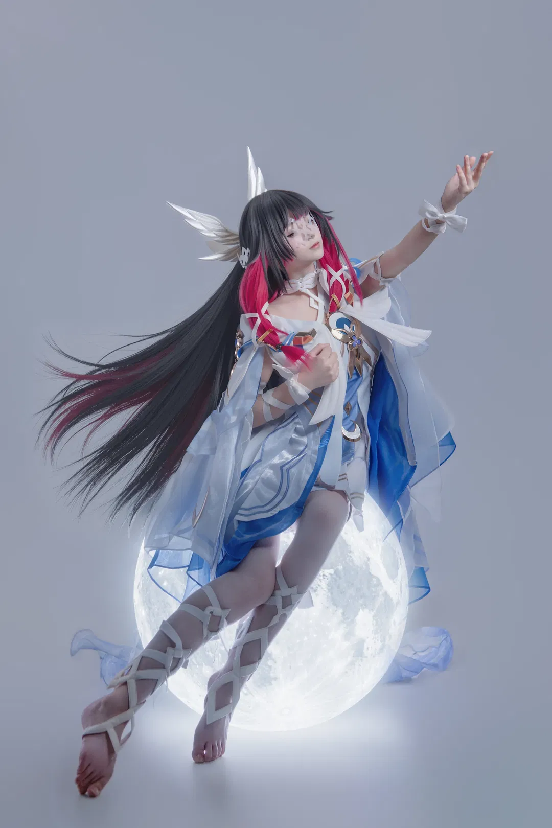 【哥倫比婭cos】藍白輕紗與發光月亮的白棚棚拍記錄 - 第 10 張
