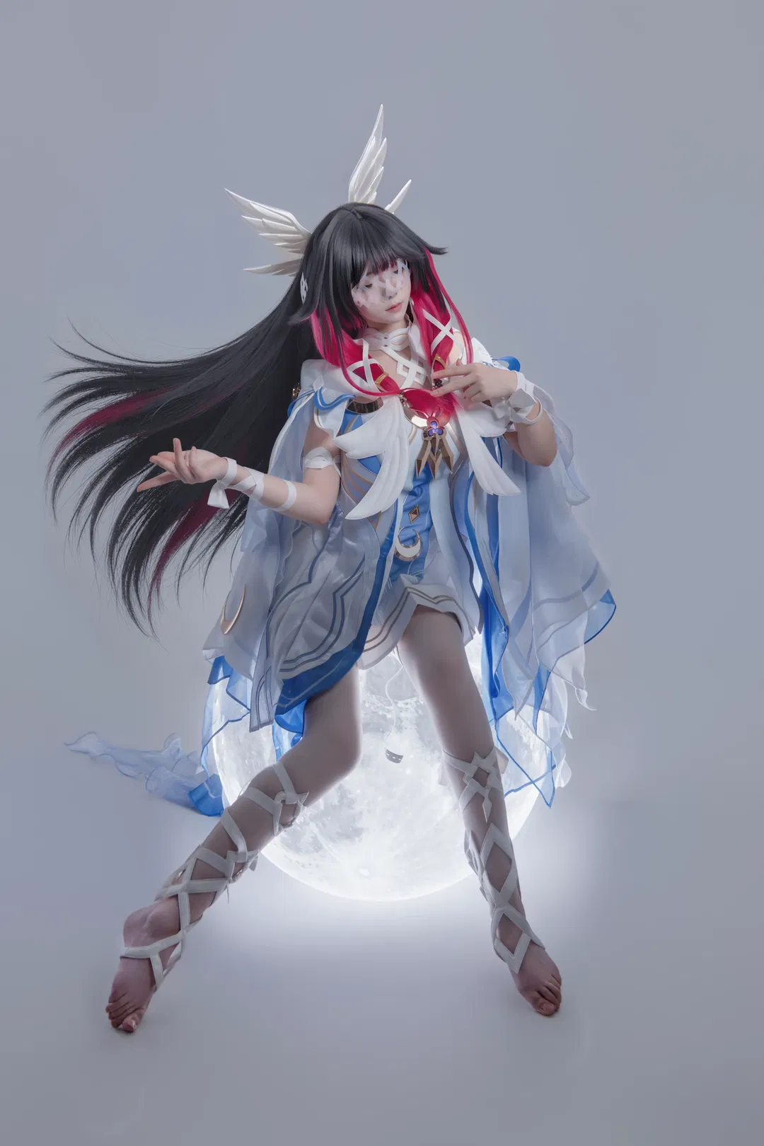 【哥倫比婭cos】藍白輕紗與發光月亮的白棚棚拍記錄 - 第 9 張