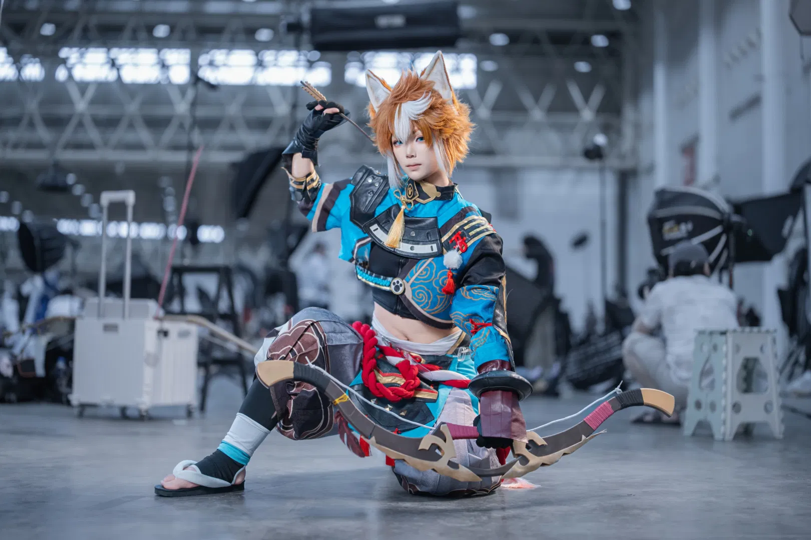 【五郎cos】漫展现场拉弓搭箭准备助阵 - 第 1 张