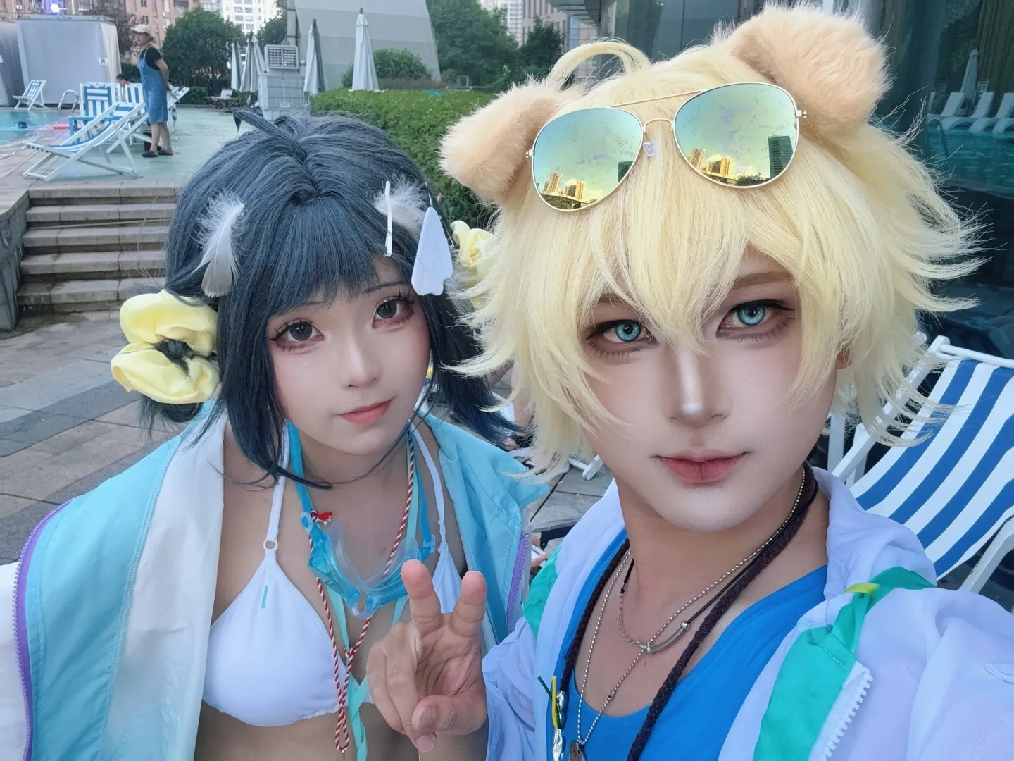 【羽毛笔cos】明日方舟泳装外拍，与龙舌兰的夏日泳池记录 - 第 1 张