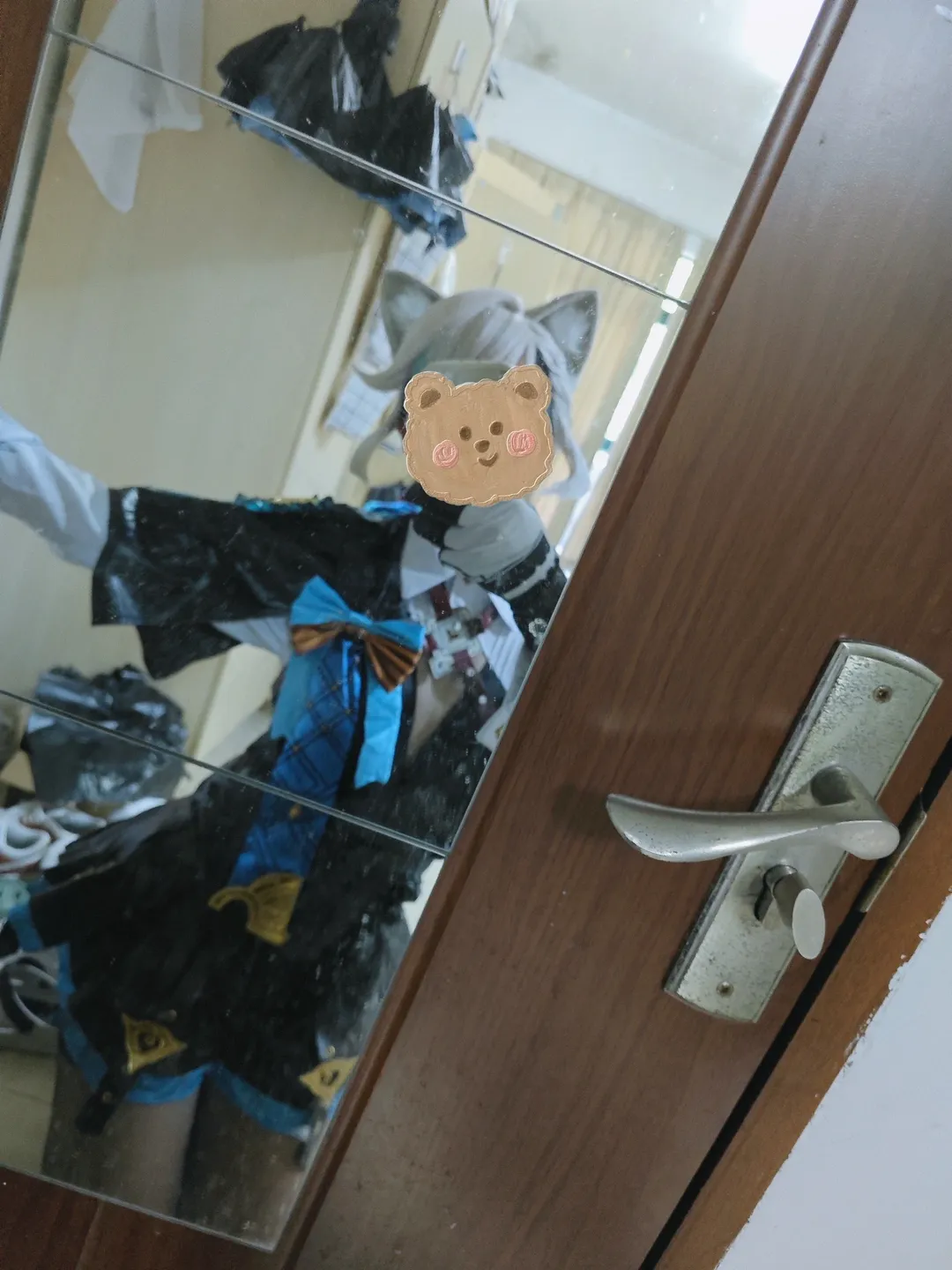 【琳妮特cos】原神的魔术猫猫对镜自拍记录 - 第 1 张