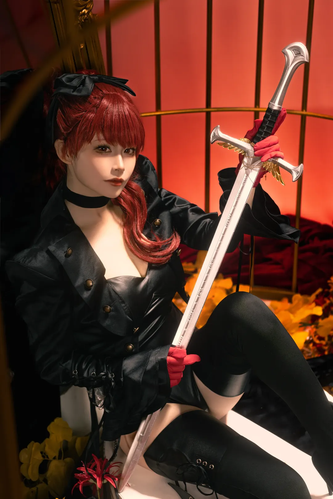 【芳泽霞cos】女神异闻录5怪盗服造型，红发与长剑的邂逅 - 第 1 张