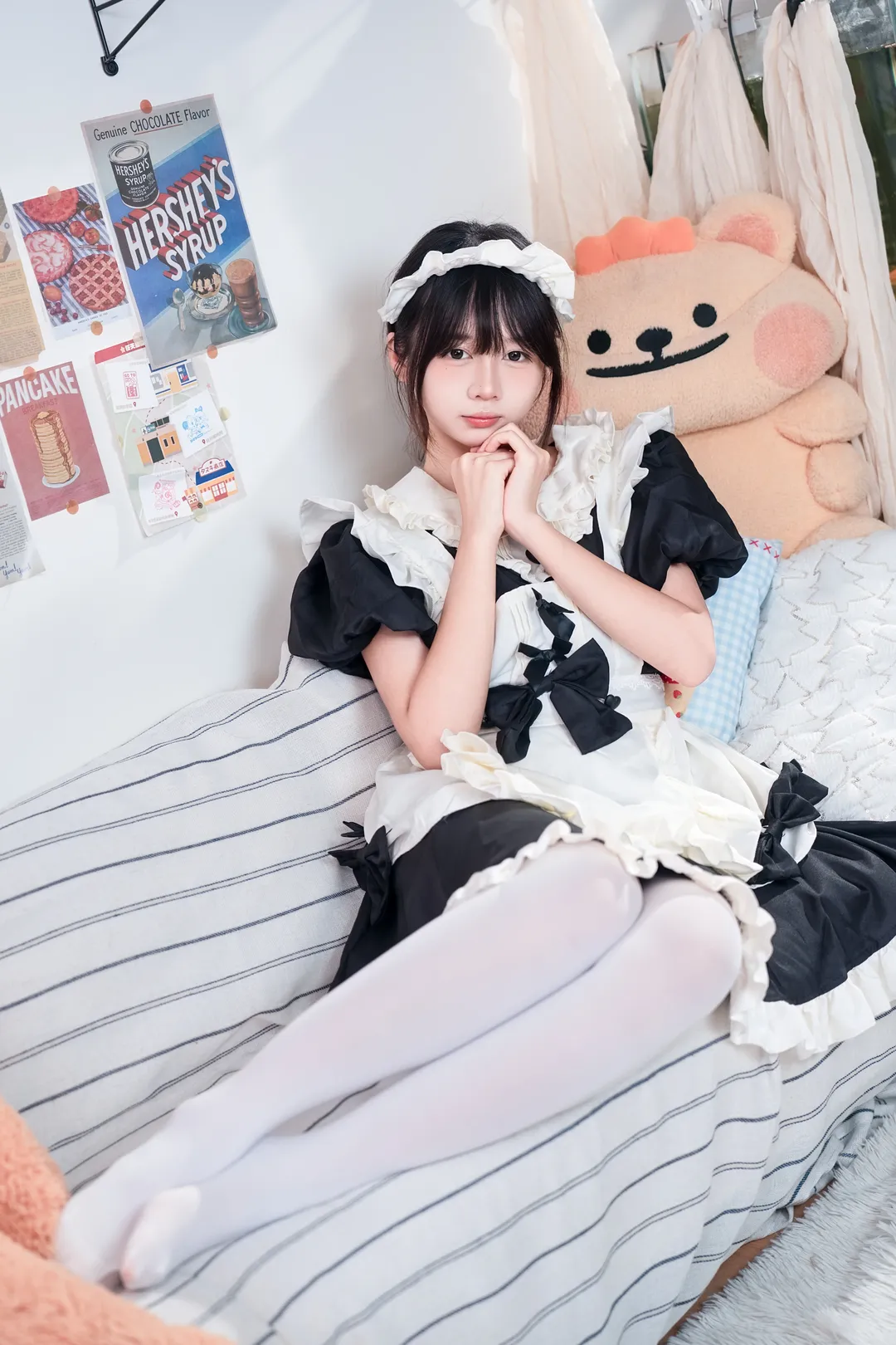 黑白女仆装写真 白丝与复古居家的治愈日常 - 第 8 张