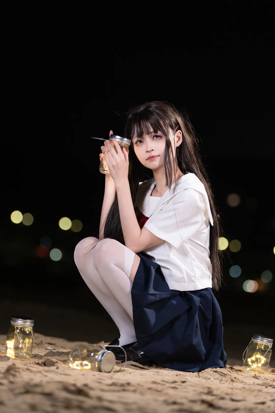 夏の夜の砂浜、セーラー服JKの夜景ポートレート撮影 - 2 枚目