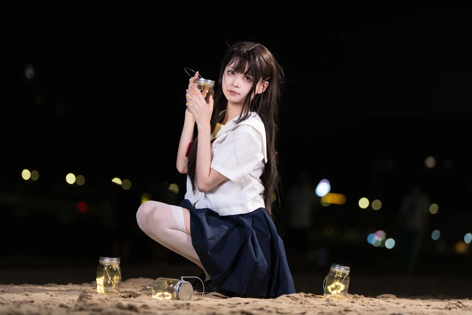 夏の夜の砂浜、セーラー服JKの夜景ポートレート撮影 - 4 枚目